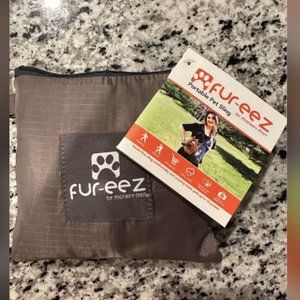 NWT Pet Sling Pet Carrier